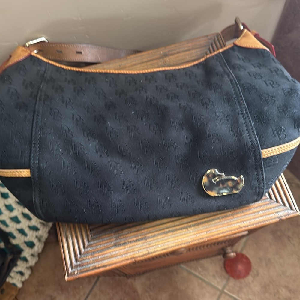 Dooney Bourke Purse - Picture 2 of 4